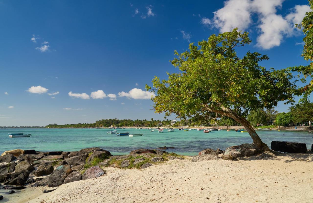 Plage Bleue Beachfront Apartments With Lov Trou aux Biches Esterno foto