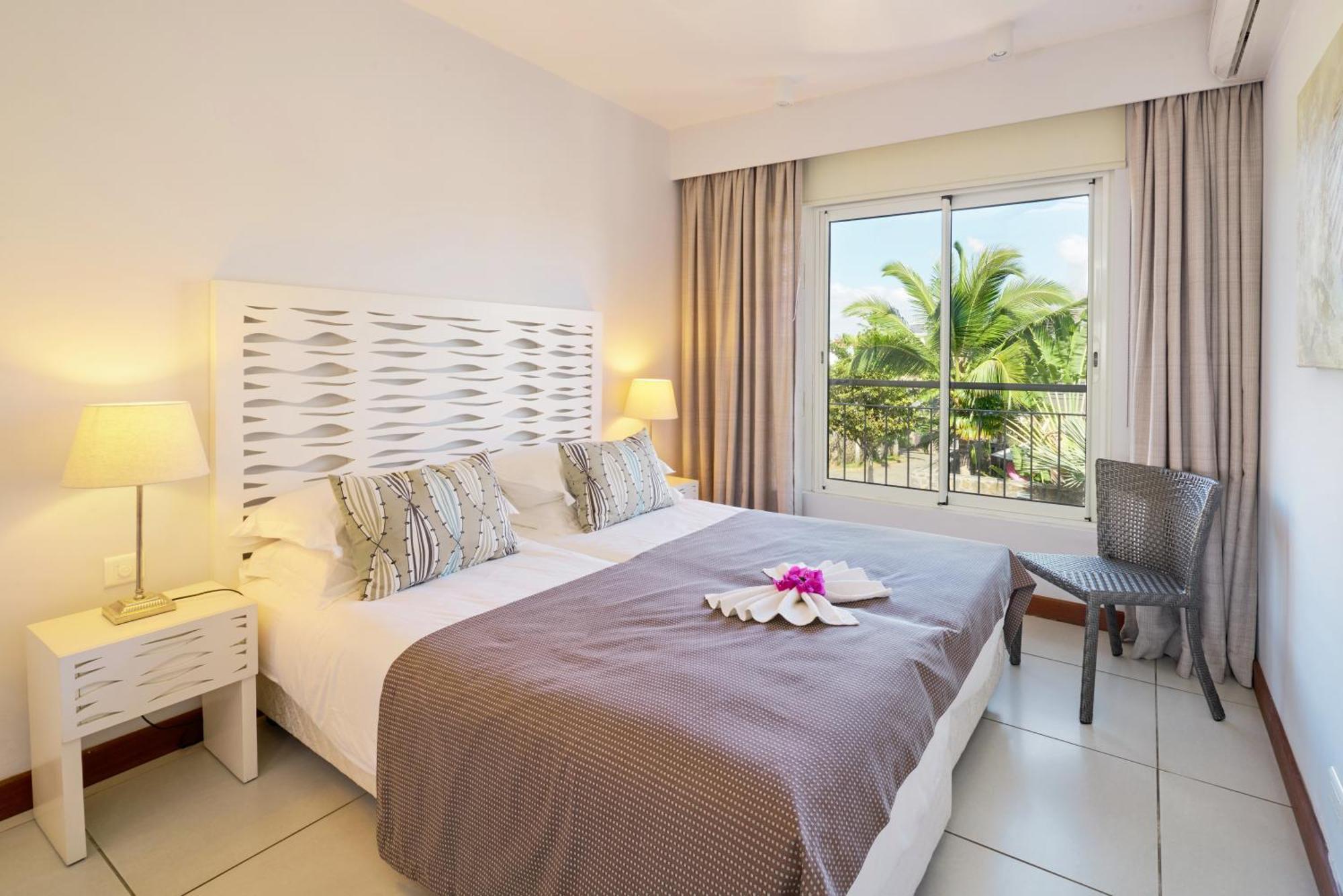 Plage Bleue Beachfront Apartments With Lov Trou aux Biches Esterno foto