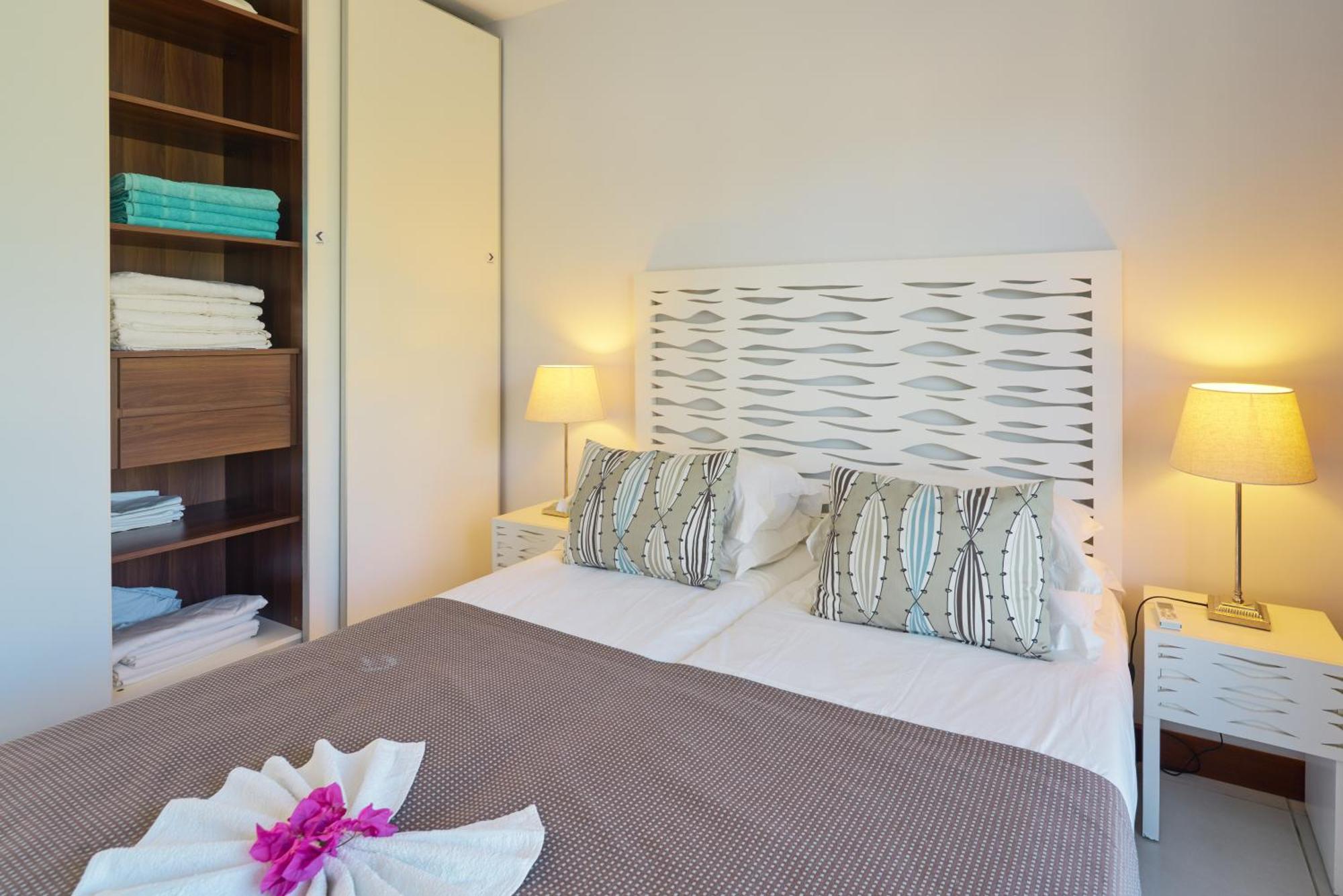Plage Bleue Beachfront Apartments With Lov Trou aux Biches Esterno foto