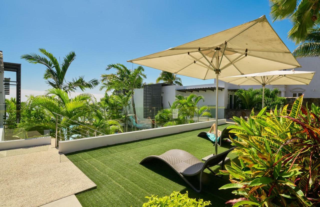 Plage Bleue Beachfront Apartments With Lov Trou aux Biches Esterno foto
